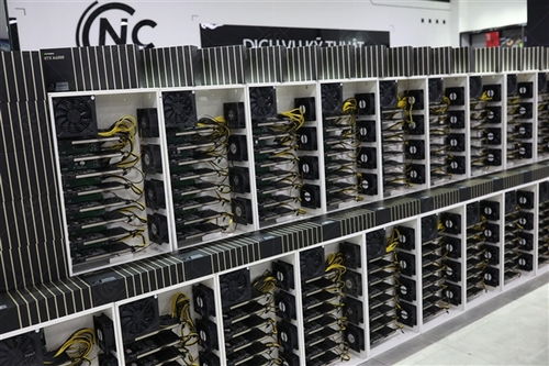 High-performance mining rig operating in a Canadian mining farm